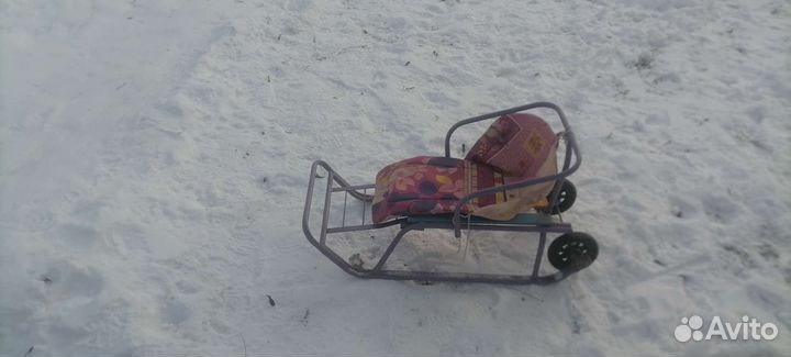 Детские санки с большими колесами