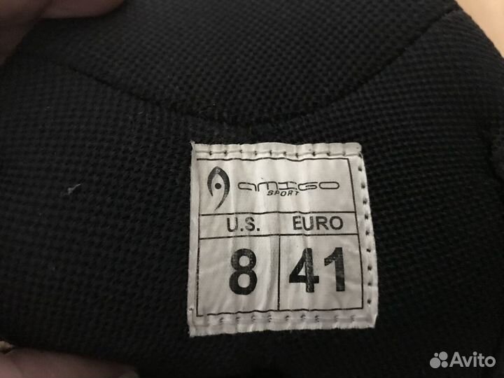 Роликовые коньки