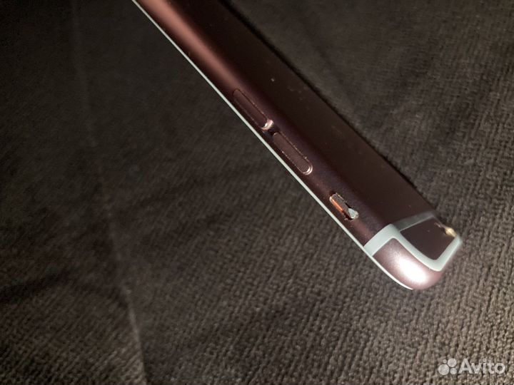 Телефон iPhone 6s