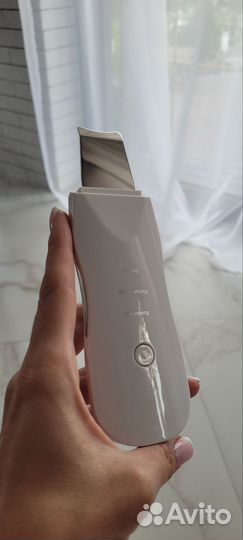 Ультразвуковой прибор для чистки лица