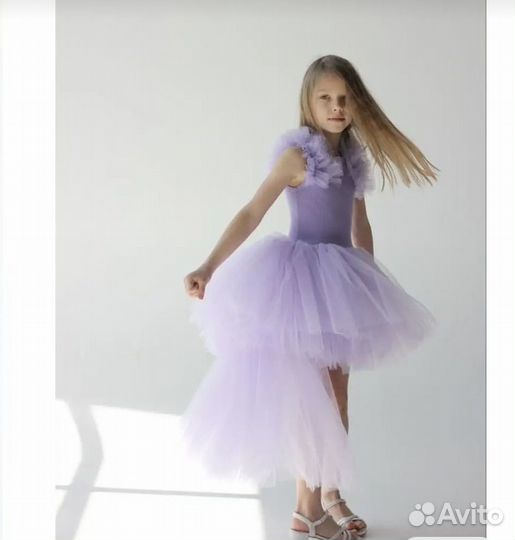 Нарядное платье для девочки прокат 128-134