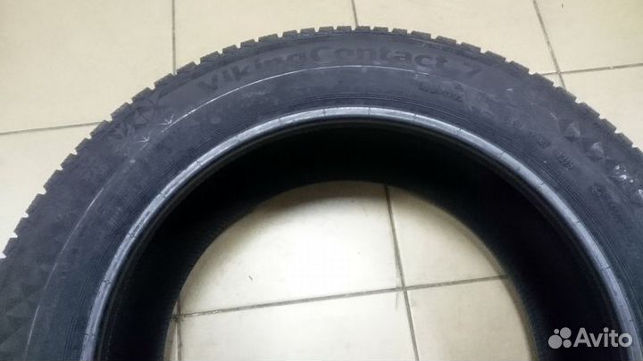 Continental ContiVikingContact 7 255/40 R19 100T