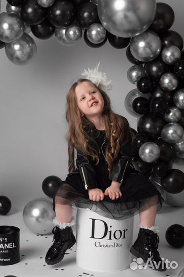 Шарики, гирлянда