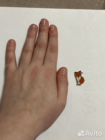 Брошка значок подвеска