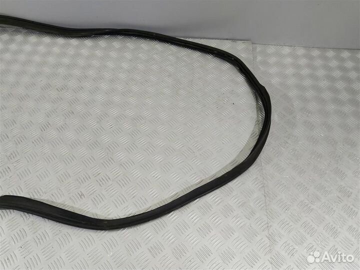 Уплотнитель багажника Audi A6 C7 4G9827705A