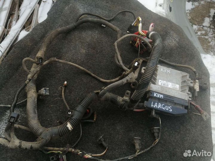 Эбу/блок управления двигателем Renault K7M