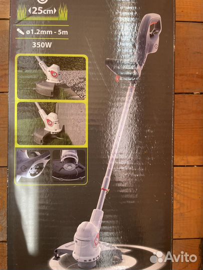 Газонокосилка электрическая