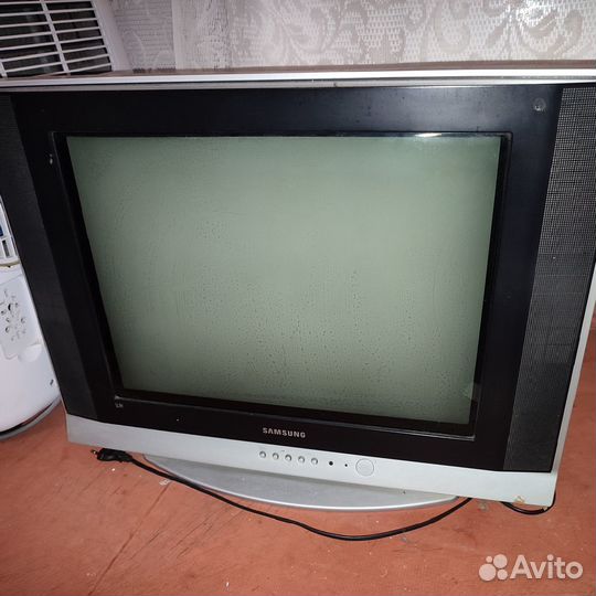 Продам телевизор samsung