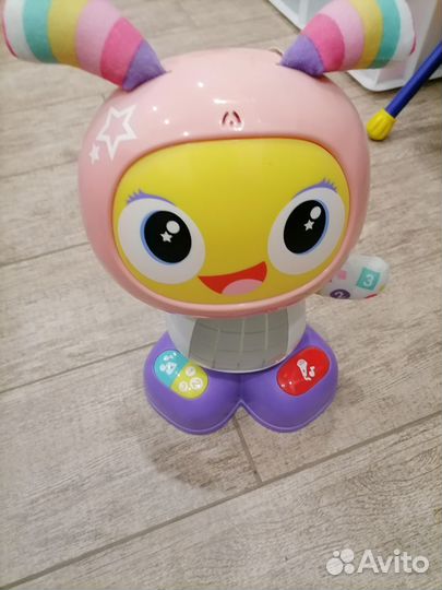 Обучающий робот от Fisher-Price