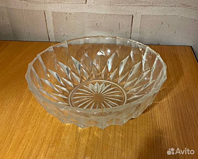 Салатник ваза для фруктов