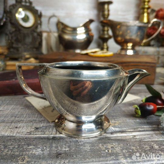 Антиквариат из Европы. Соусник/сливочник/молочник