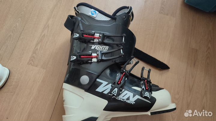 Горные лыжи Elan, с ботинками Fischer