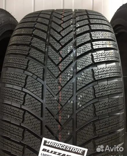 Bridgestone Blizzak LM-005 275/40 R22 107V