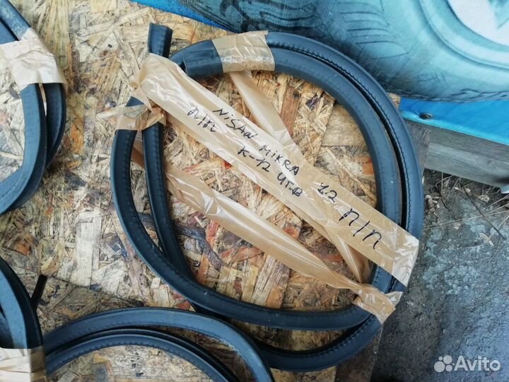 Уплотнитель дверей Nissan Micra 1.2мт, 2004