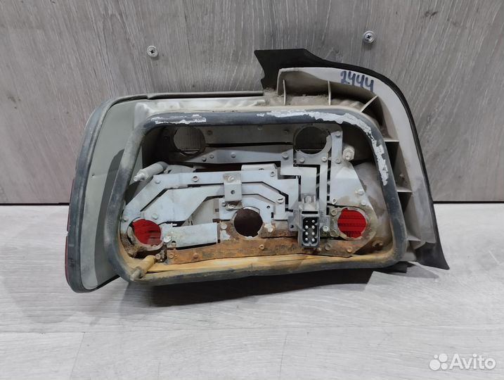 Фонарь задний правый bmw 3 e36 седан