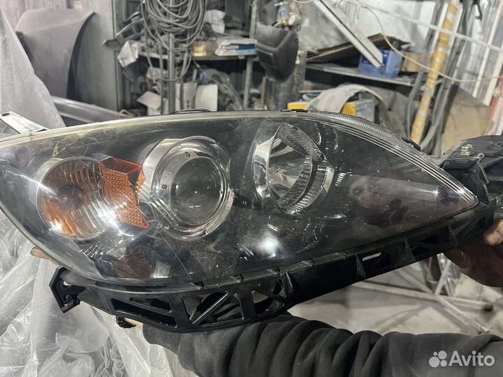 Фара mazda axela