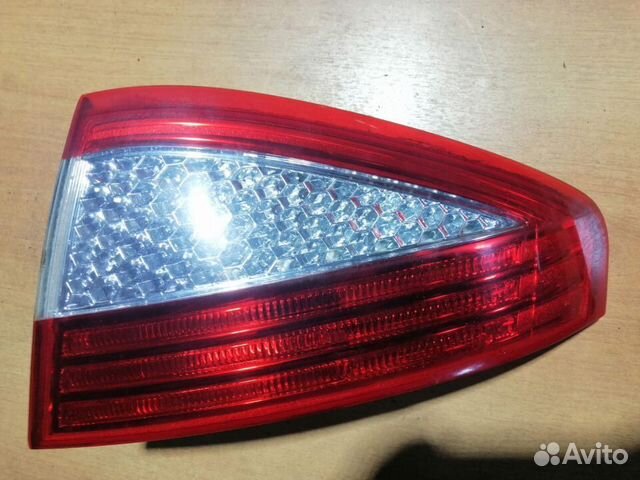 Фонарь задний правый наружный Ford Mondeo 4 дорест