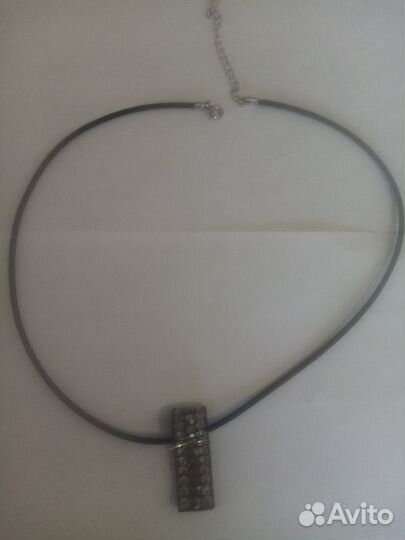 Подвеска со стразами