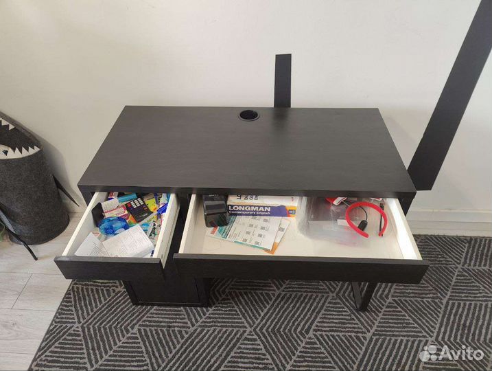 Письменный стол IKEA микке