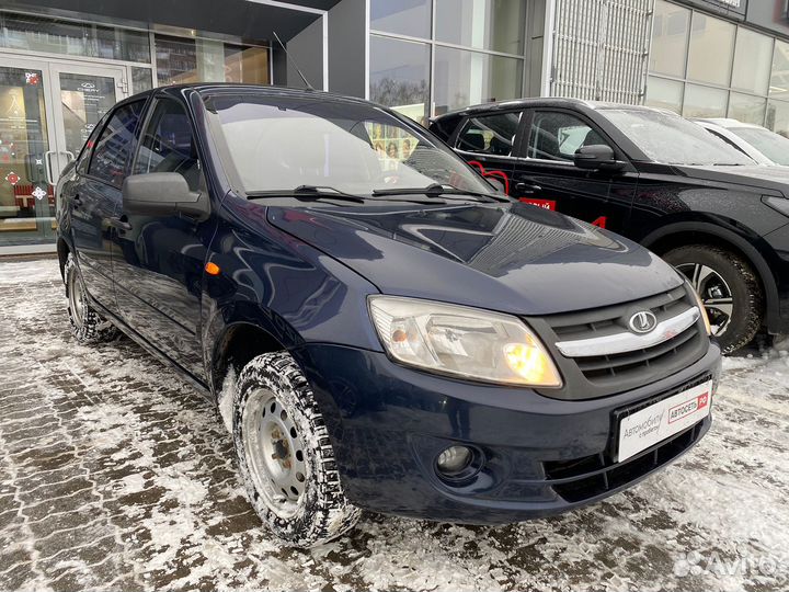 LADA Granta 1.6 МТ, 2013, 181 180 км