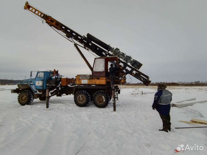 Водитель на Урал