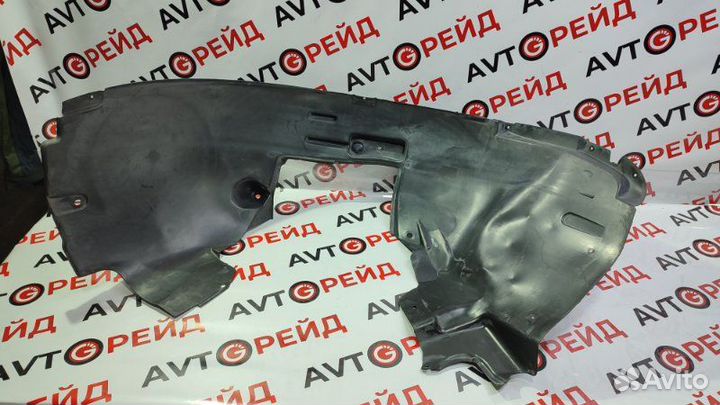 Подкрылок передний правый Audi Q5 8R cdnc