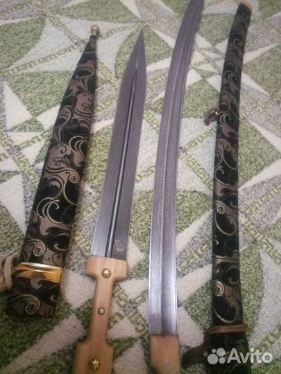 Макеты шашки и кинжала