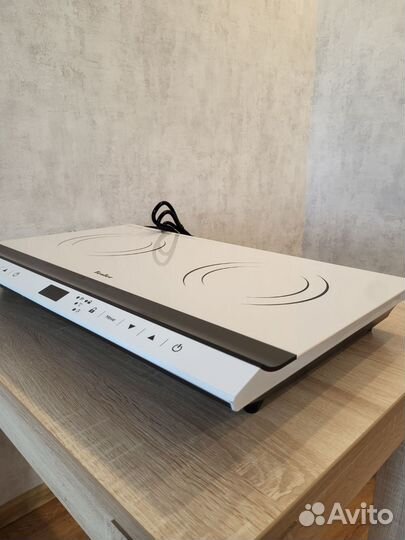 Плита индукционная tesler