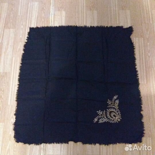 Платок с вышивкой СССР