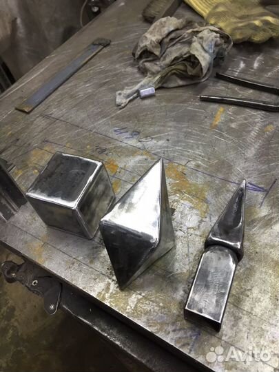 Продаются кованные ручки и фурнитура