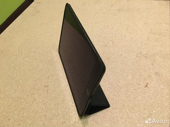 Планшет Apple iPad mini 4 Wi-Fi 128GB Space Gray