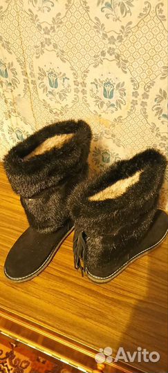 Зимние женские сапоги (унты)