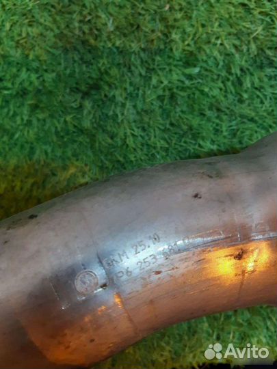 Насадка глушителя левая Volkswagen Touareg