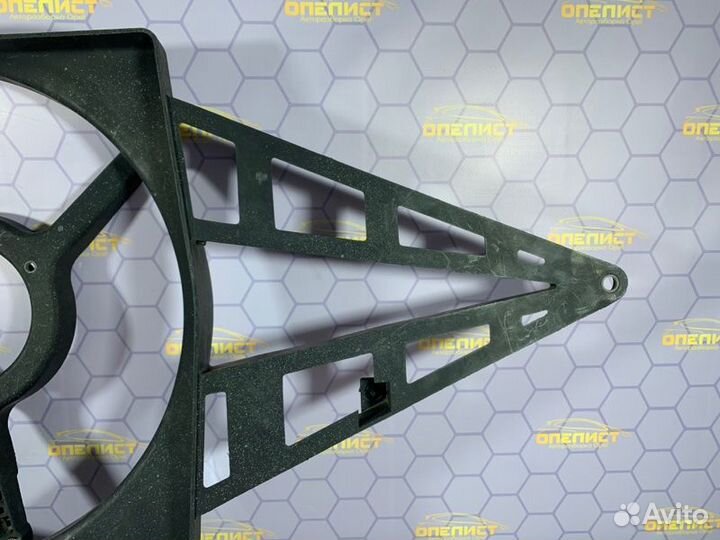 Диффузор радиатора Opel Omega B X25XE