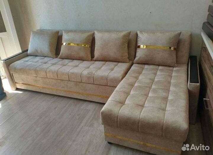 Угловой диван раскладной в наличии не б/у