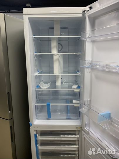 Холодильник новый
