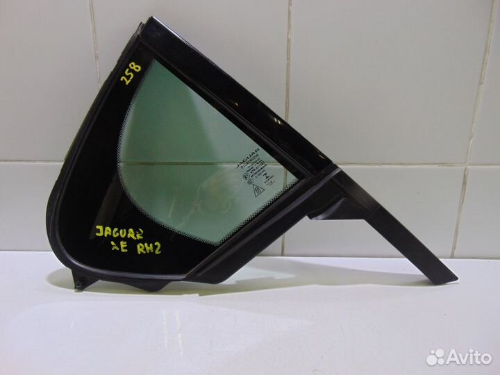 Стекло двери (форточка) заднее правое Jaguar Xe
