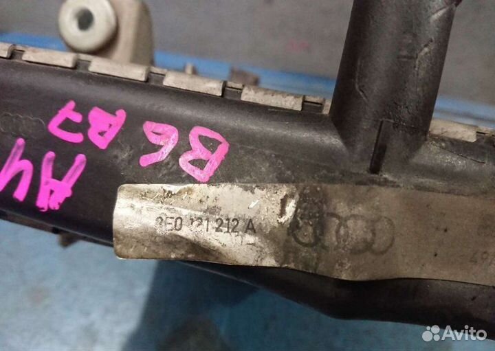 Интеркулер правый Audi A4 B6