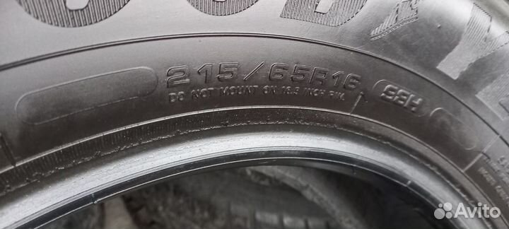 Goodyear EfficientGrip 215/65 R16 98H
