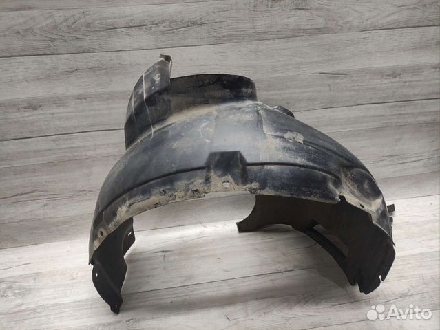 Подкрылок передний правый volkswagen polo
