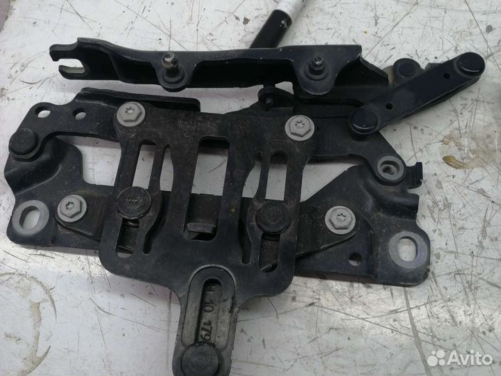 Петли капота BMW 5-series F10