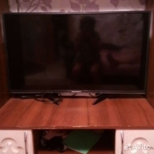 Телевизор на запчасти