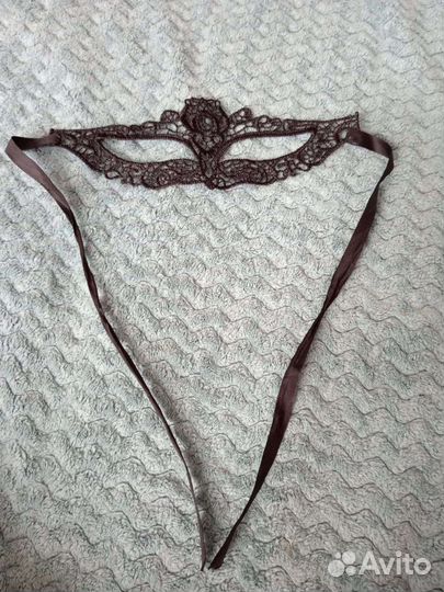 Маска маскарадная