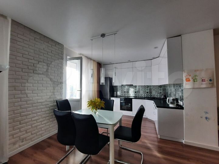 2-к. квартира, 70,5 м², 15/16 эт.