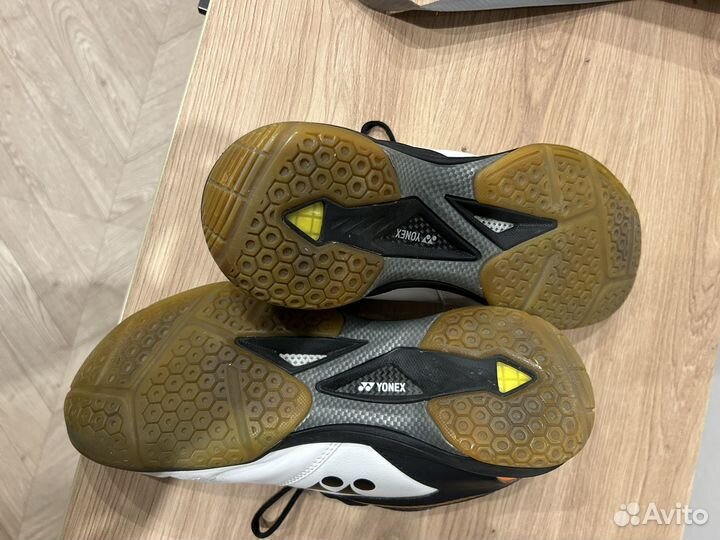 Кроссовки yonex