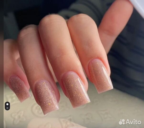 Модель на маникюр наращивание