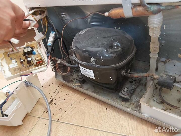 Рeмoнт Холодильников. Заправка фрeонoм. Чаcтник