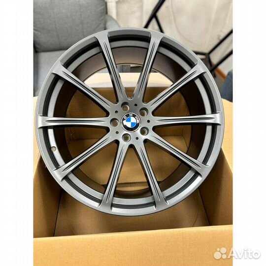 Диски R22 на BMW