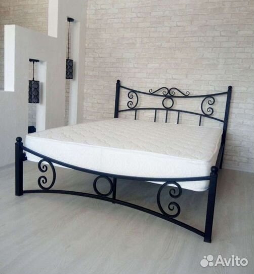 Кованая кровать, двуспальная кровать