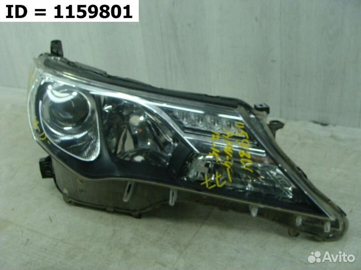 Фара правая Toyota RAV4